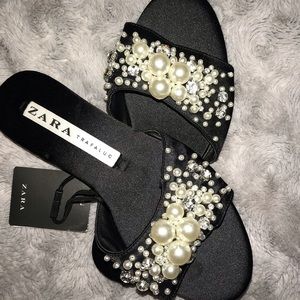 Zara slides
